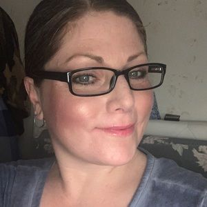 Meet your Posher, Candice